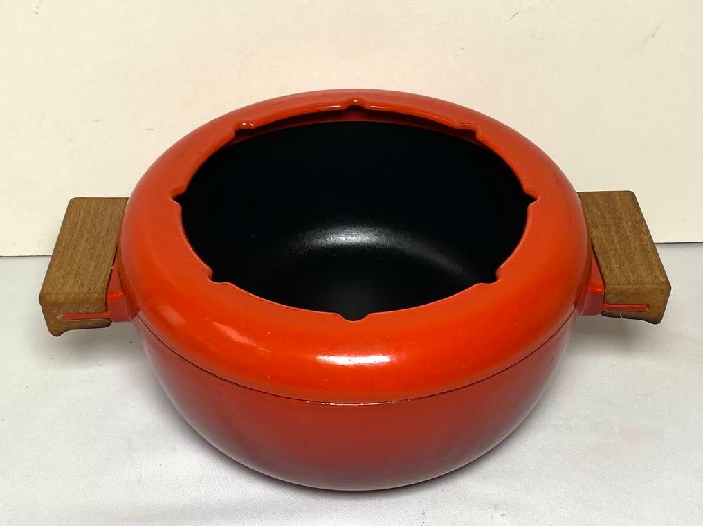 Staub - Tafelservice (2) - Emaille-Gehäuse + rohes Gehäuse #3.2