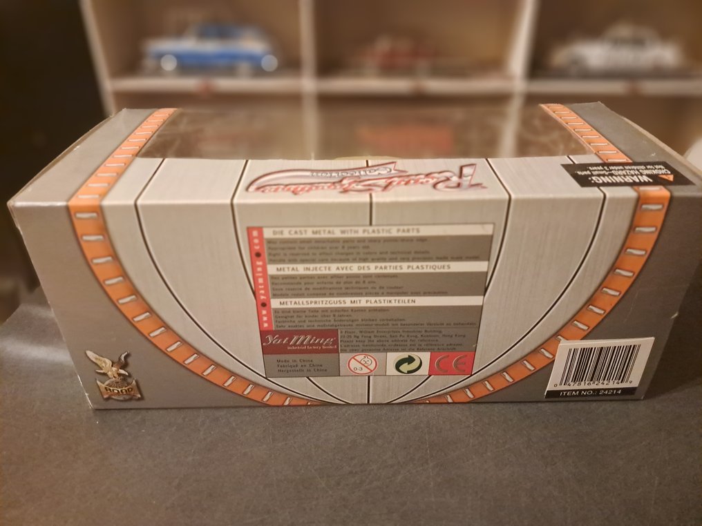 Road Signature Collection 1:24 - Modelbil - GAZ M20 Pobeda #2.1