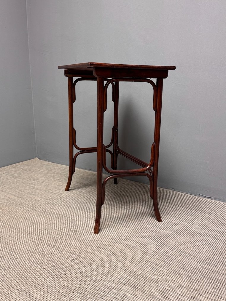 J.&J.Kohn, Thonet - 桌子 - 木 - 边几 #4.3