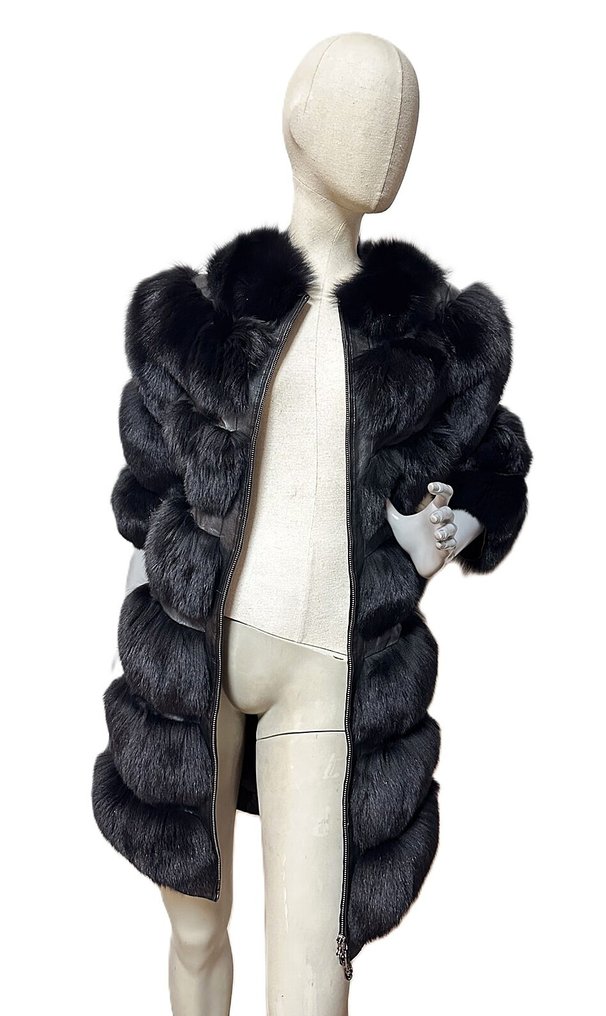 Artisan Furrier - Coat #3.2