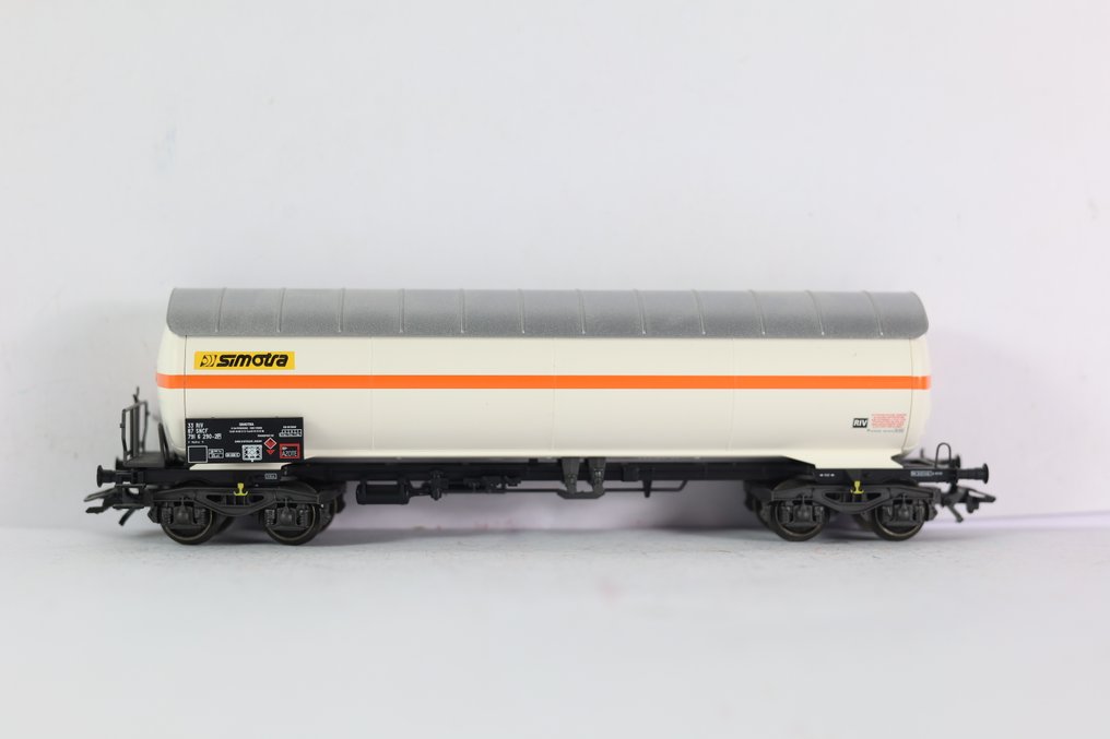 Märklin H0 - 47885 - Model train freight wagon set (1) - Two tanker wagons 'Rhône-Poulenc & Simotra - SNCF #3.2