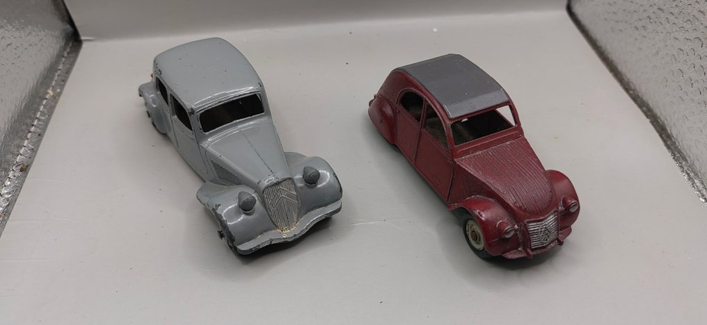 Dinky Toys  - 玩具车 - Citroen 2CV & Citroen 11 BL, Each Unboxed #4.3