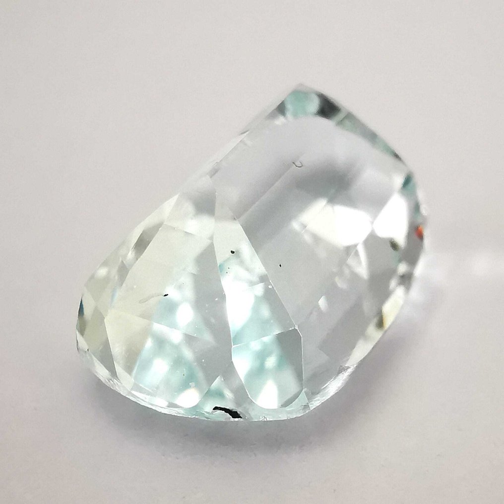 Bez ceny minimalnej
Akwamaryn - 5.29 ct - Antwerp Laboratory for Gemstone Testing (ALGT) - bardzo jasny niebieski #3.2