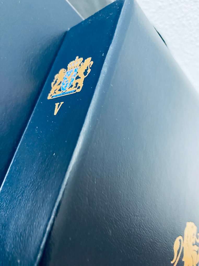 Netherlands and overseas  - Empty albums, including DAVO LX NL with modern supplements. #2.1