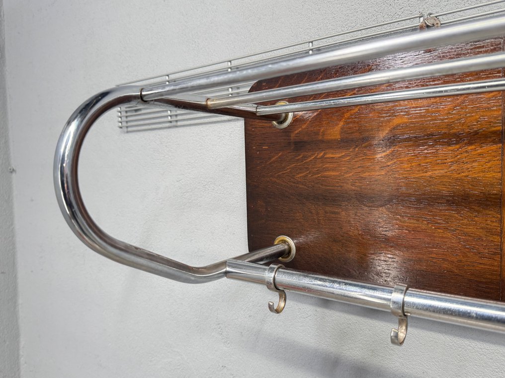 衣帽架 - 木, 鉻 - 复古墙壁衣架，配有木质支架及镀铬架 #3.2