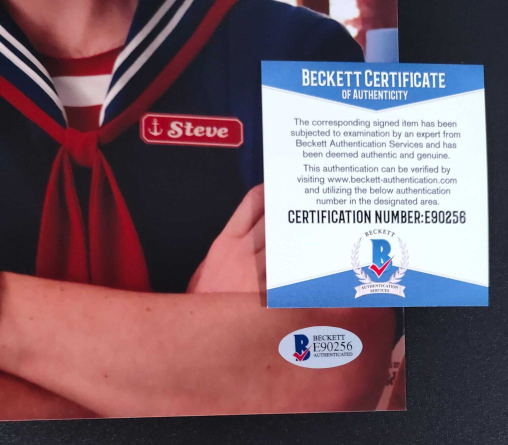 怪奇物語 - Joe Keery "Steve" - Signed 8x10 Photo - Beckett COA - No Reserve #2.1