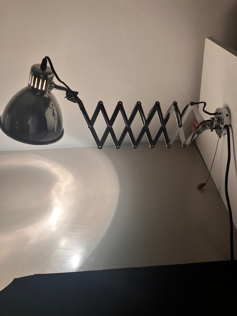 Φωτιστικό τοίχου - Χάλυβας - Φωτιστικό τοίχου δεκαετίας του '70. #1.0