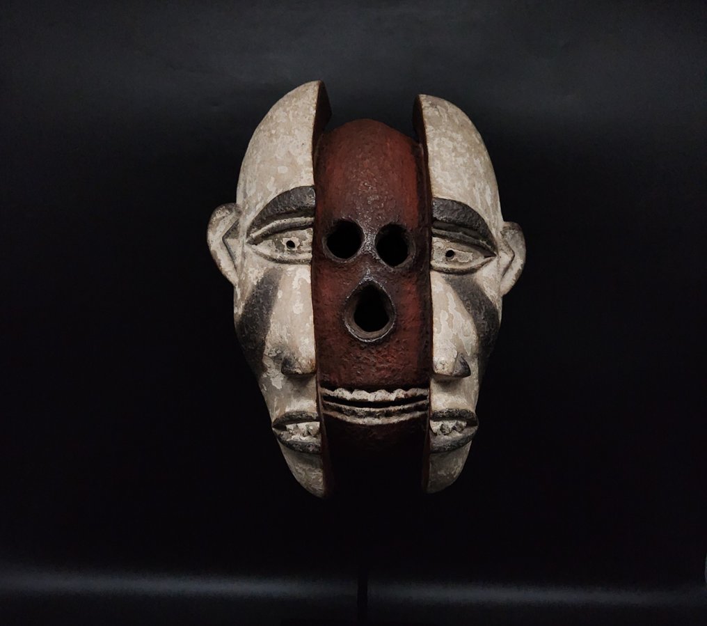 Magnificent - Mask - Kongo - DR Congo (No Reserve Price) #1.0