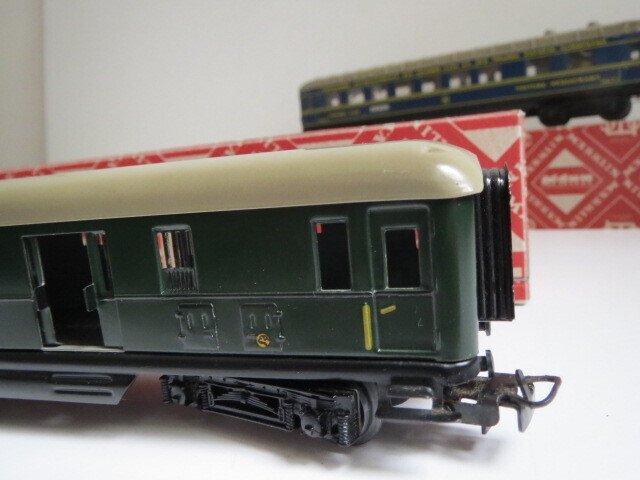 Märklin H0 - 346/2J en 346/4 - 模型火車車廂 (2) - 两个所谓的“Schürzenwagen” - DB #3.2