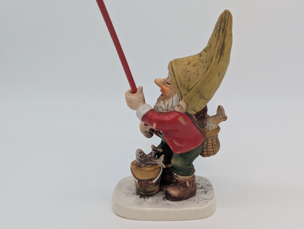 Goebel - 玩具人偶 - Co-Boy Figur „Petri der Angler“ – Porzellan, handbemalt - TMK6 - 瓷 #4.3