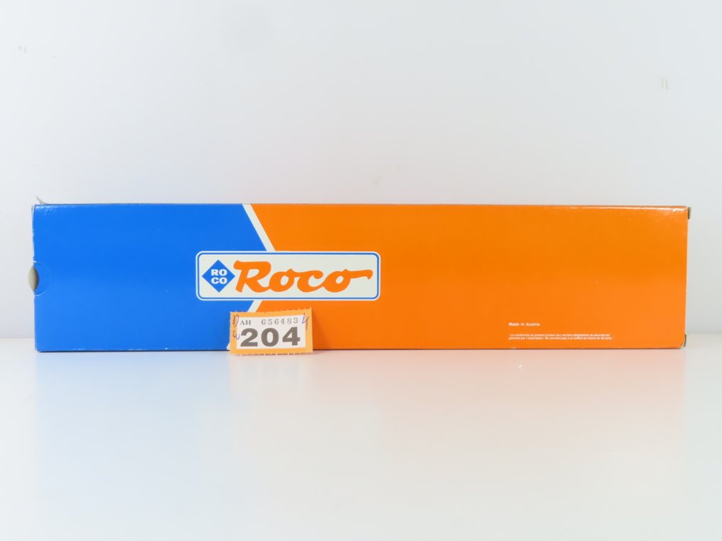 Roco H0 - 43217 - Steam locomotive with tender (1) - BR 18.1 "Beautiful Württembergerin" - DB #2.1