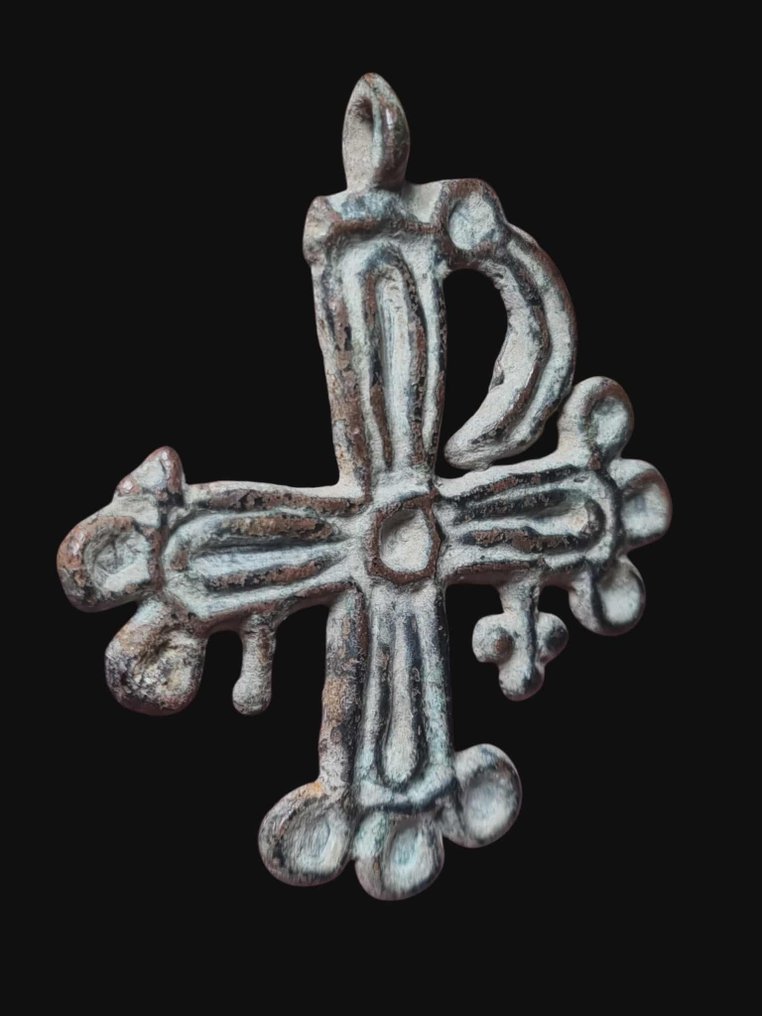 Μεσαιωνική, εποχή σταυροφόρων Μπρούντζος, Ενδιαφέρον διασταύρωση Κρεμαστό κόσμημα  (χωρίς τιμή ασφαλείας) #2.1