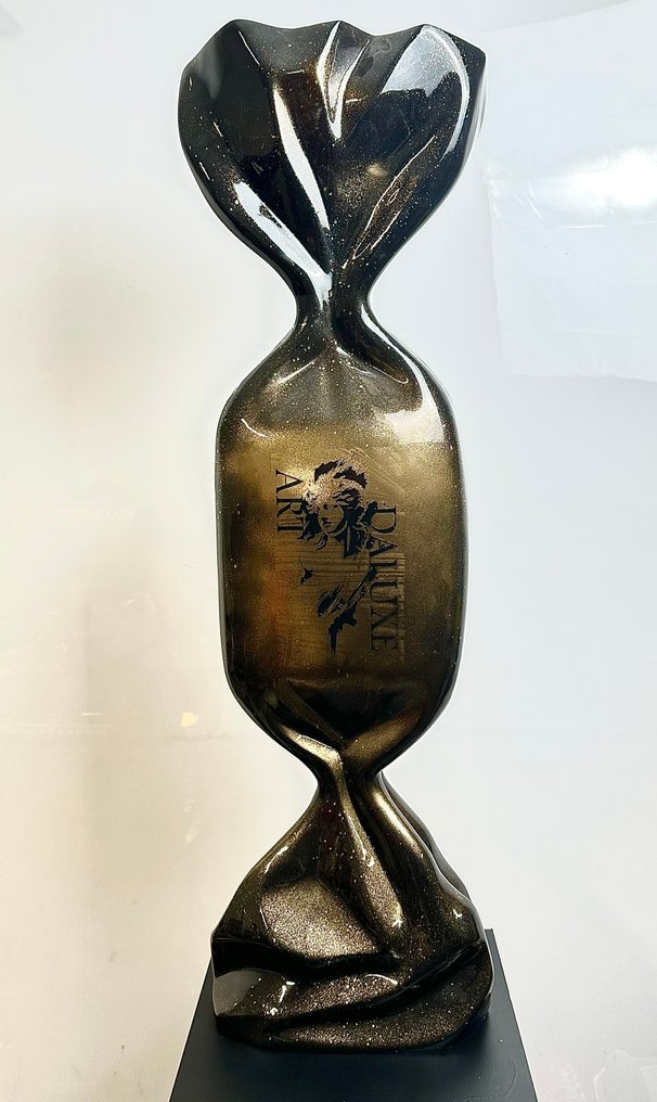 Daluxe Art - 1999 • Pop Art Candy Sculpture – Black & Gold Edition #1.0