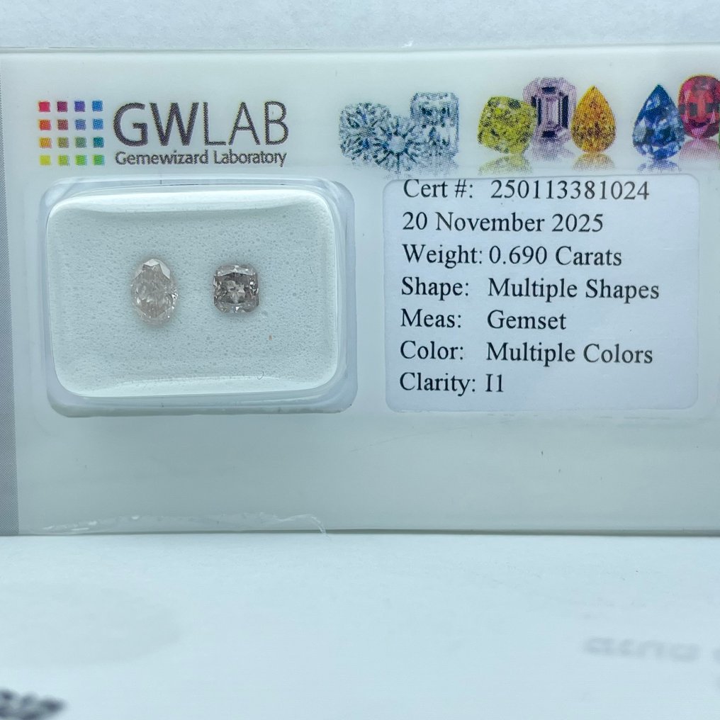 Ingen reservasjonspris - 2 pcs Diamant (Naturfarget) - 0.69 ct - Blandet form - Faint, Fancy Rosa Rosa, Brun - I1 - Gemewizard Gemologisk laboratorium (GWLab) #1.0