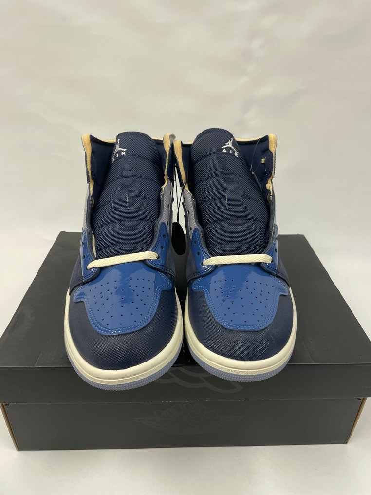 Nike - Air Jordan 1 Mid - Sneakers - Size: EU 44.5 #2.1