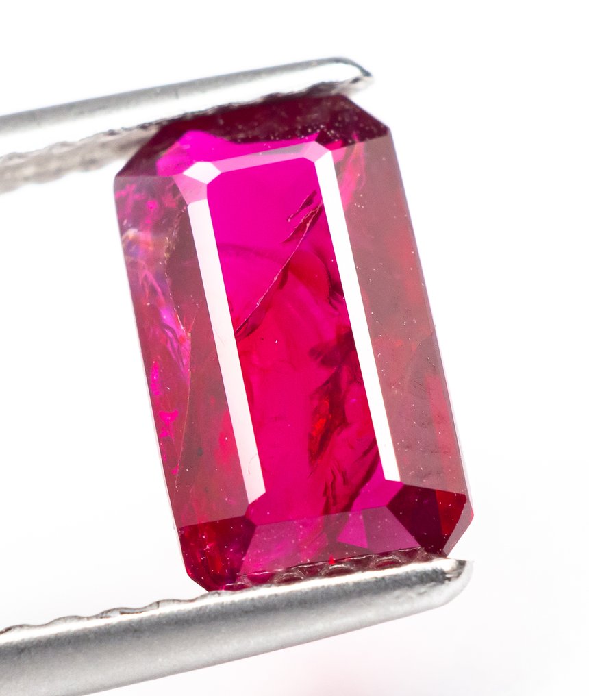 No Reserve Price Ruby  - 1.52 ct - Lotus Gemology - Rich Red (Mozambique) #1.0