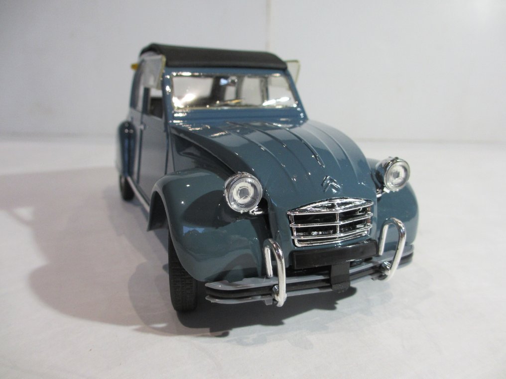 Solido 1:17 - 模型汽车 - Citroen 2 CV - Solido的非常古老且罕见的车辆，已经在市场上售罄很长时间了。 #2.1