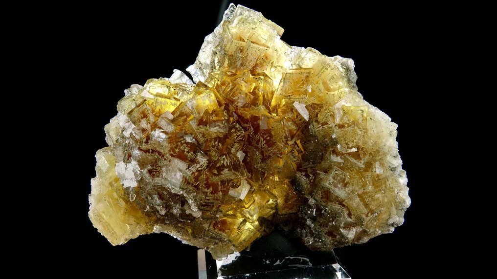 螢石 - Moscona矿,Villabona,阿斯图里亚斯,西班牙 - 高度: 8 cm - 闊度: 7 cm- 172 g #3.2