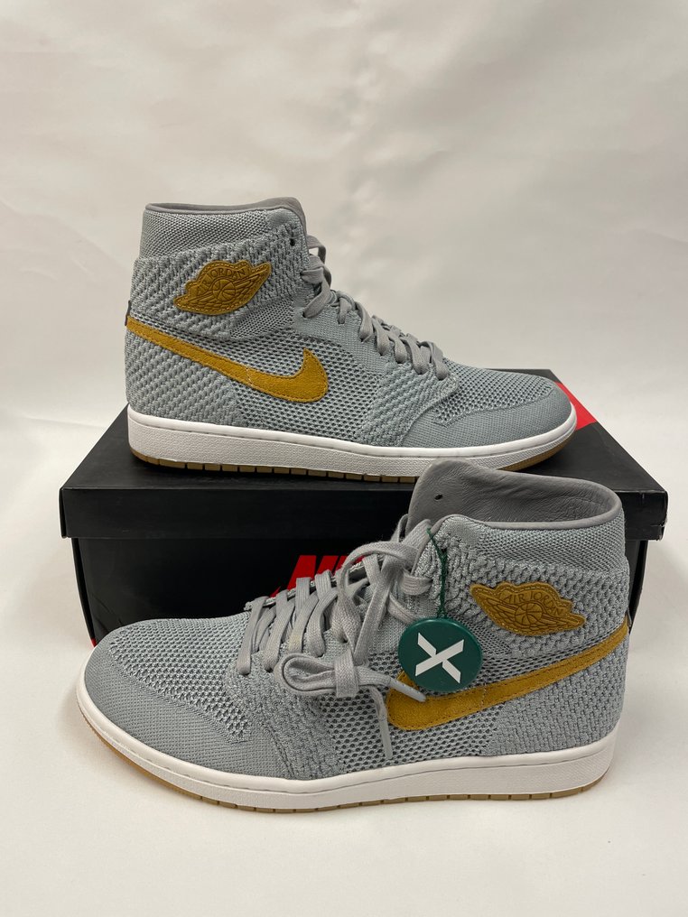 Nike - Air Jordan 1 High - Sneakers - Size: EU 44 #1.0