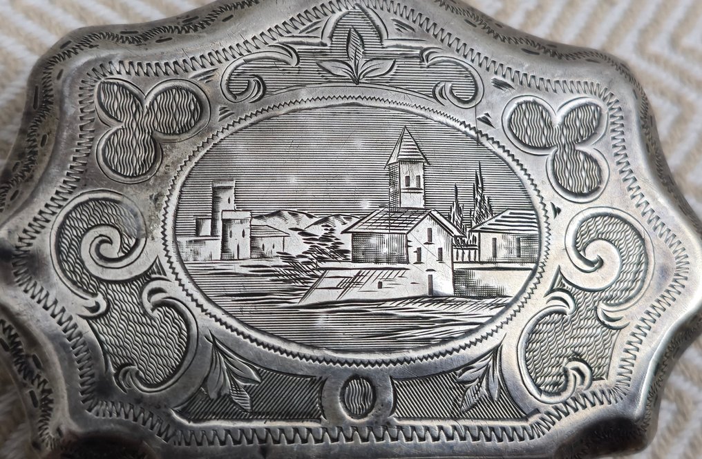 Box - Antique silver box engraved with burin – Europe, mid-19th century – landscape motifs and #1.0