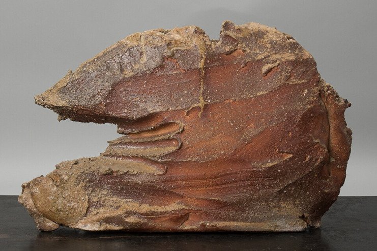 “Gan Gan”（岩上岩）——宏伟的雕塑花器 - 陶瓷 - 安食ひろ Ajiki Hiro (1948-) - 日本 - 1900-2000 #2.1