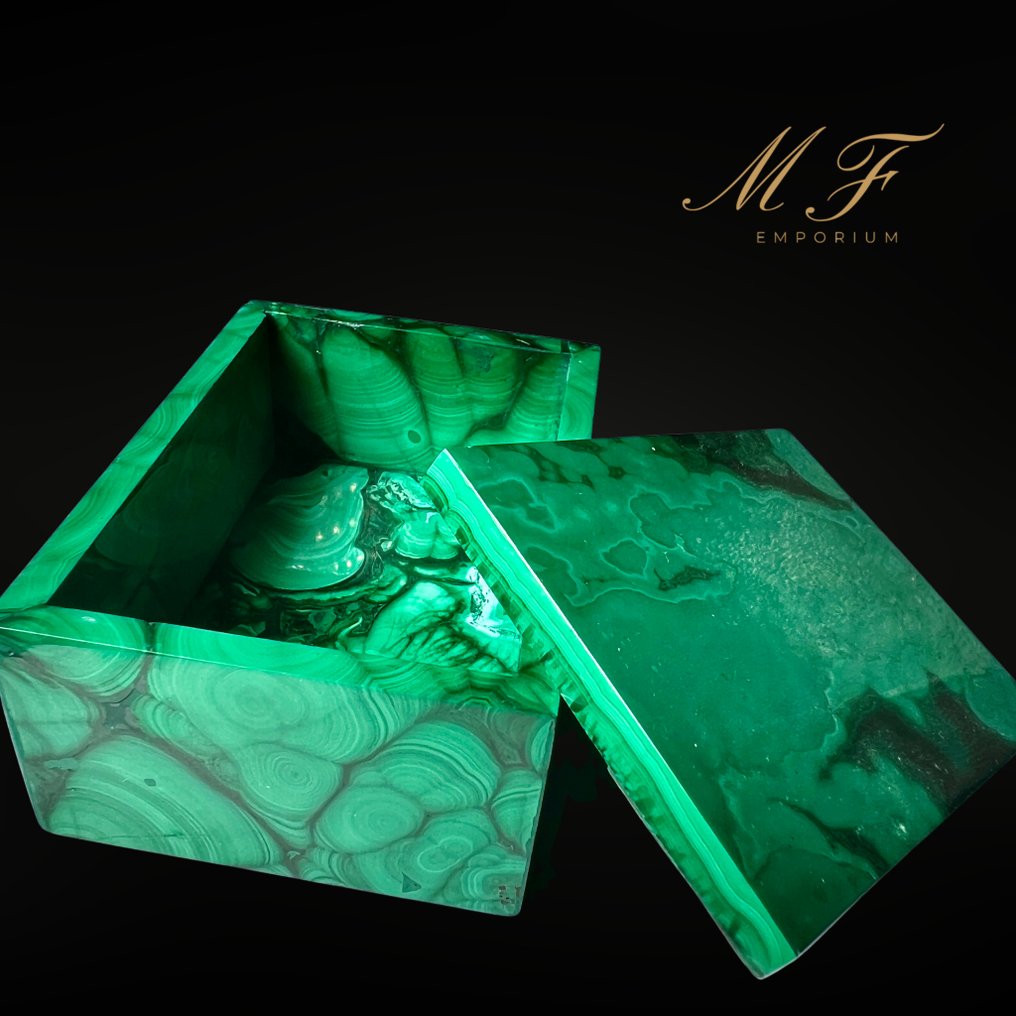 Κουτί από φυσική μαλαχίτη του Κονγκό, της υψηλότερης ποιότητας. κουτί - Ύψος: 30 mm - Πλάτος: 60 mm- 200 g - (1) #1.0