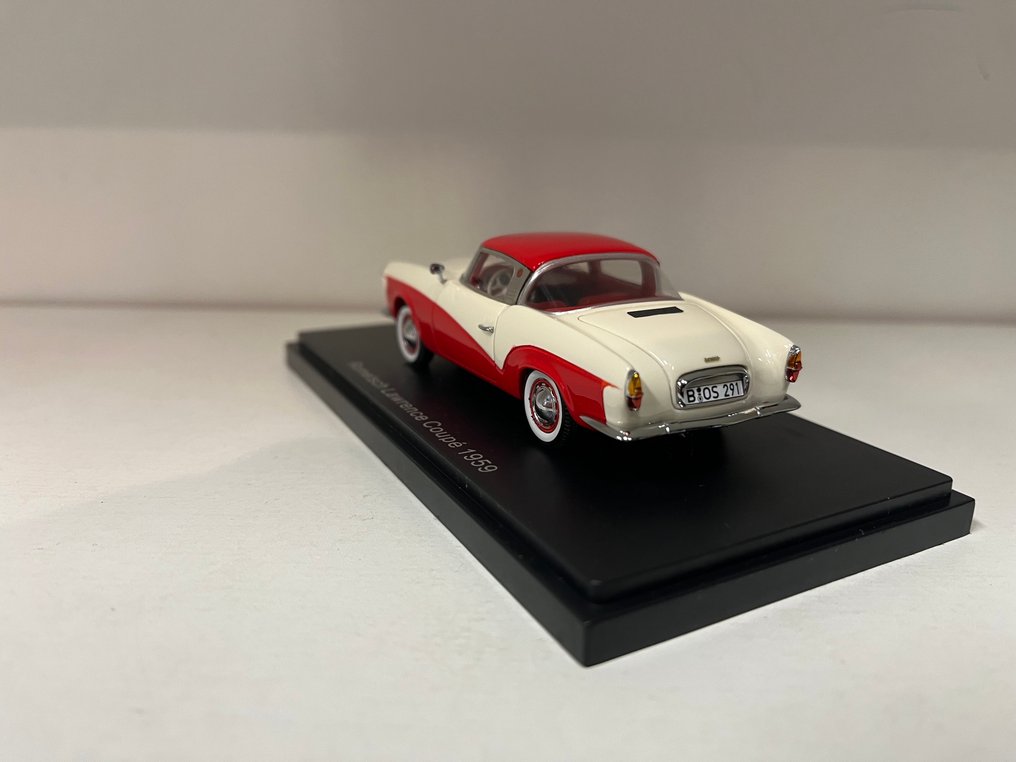 Best of show (BOS) 1:43 - Model car - Rometsch Lawrence Coupe 1959 #3.2