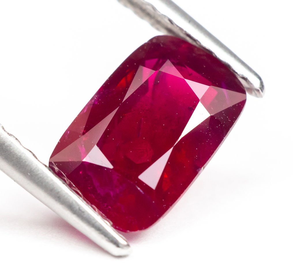 没有保留价 红宝石  - 1.54 ct - 莲花宝石实验室 - 鲜明浓烈的红色（缅甸） #1.0