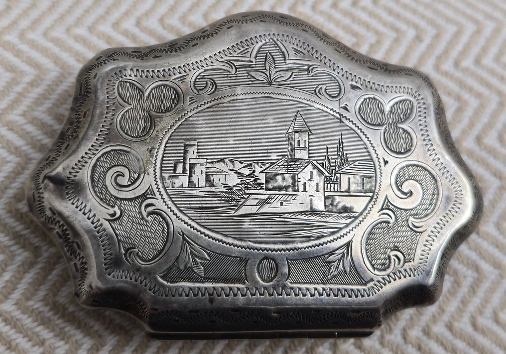 Box - Antique silver box engraved with burin – Europe, mid-19th century – landscape motifs and #1.0