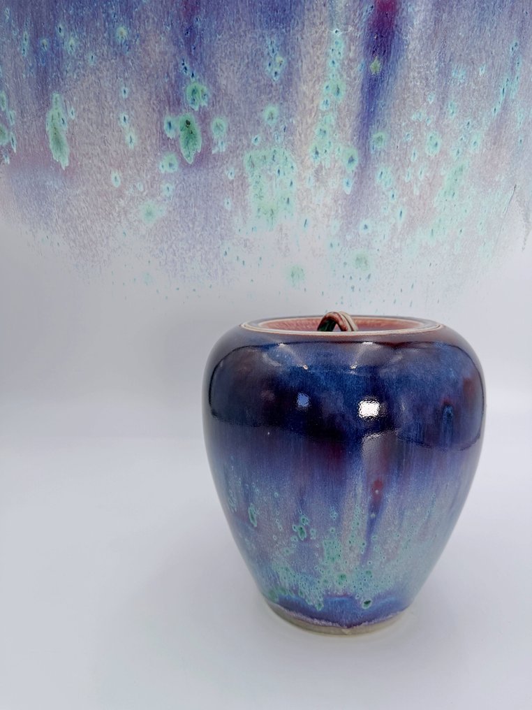 紫水晶色孔雀羽毛色花瓶，作者松山明照 - 紫水晶色的孔雀羽毛颜色, 陶瓷 - 日本 - 昭和年代(1926-1989) #1.0