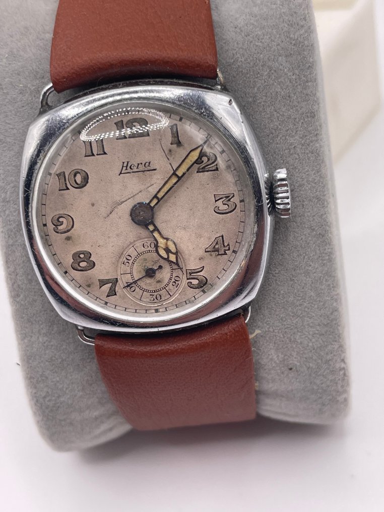 Hera - No Reserve Price - 120 - Men - 1900-1949 #2.1