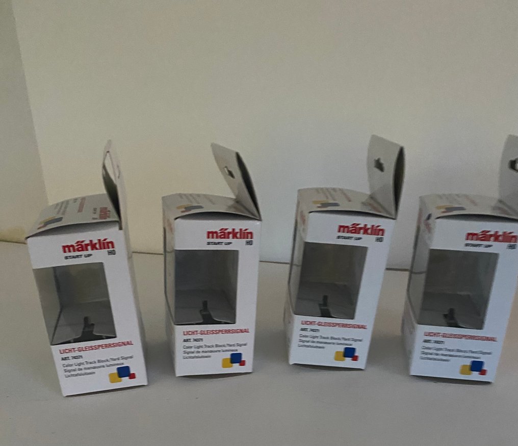 Märklin H0轨 - 74391, 74371 - 信号 (4) - 作为四个盒子的套装出售，包装从未开启，信号在盒子中可见。 #3.2