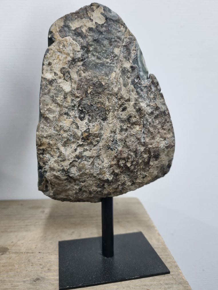 HQ Amethyst geode on luxury steel stand - Height: 189 mm - Width: 110 mm- 1294 g #4.3