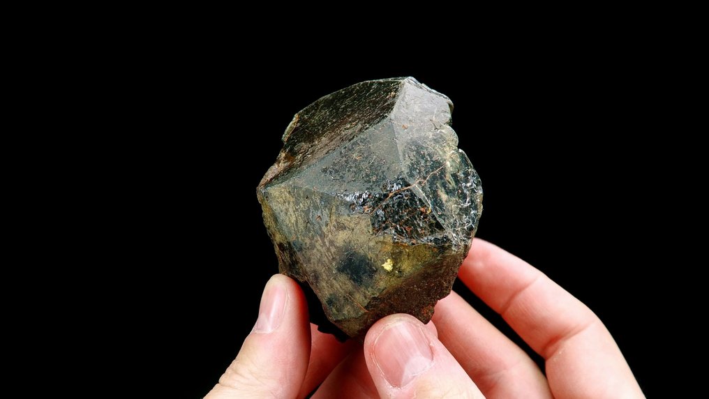 尖晶石 - 贝特罗卡，马达加斯加 - 高度: 7.2 cm - 宽度: 7.2 cm- 586 g #2.1