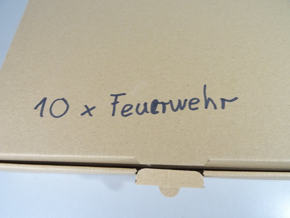 Diverse, Wiking H0 - Modele pojazdów kolejowych (10) - Pojazdy i przyczepy straży pożarnej, 10-elementowy zestaw. #2.1