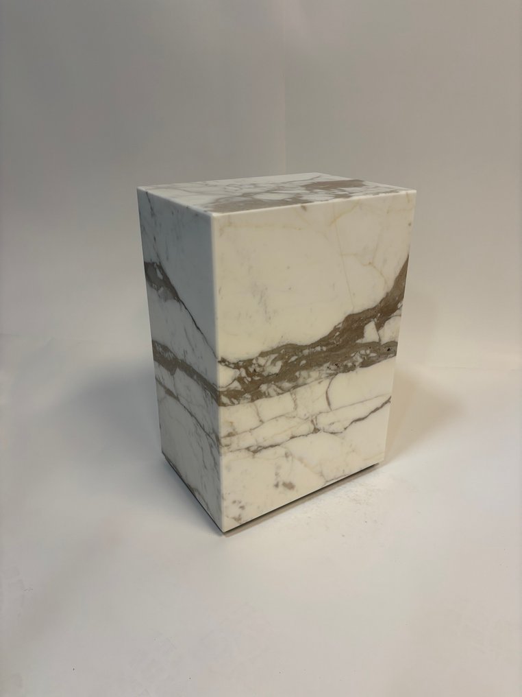  Architectural base - RQCK - 2024 - Base / pedestal  #1.0