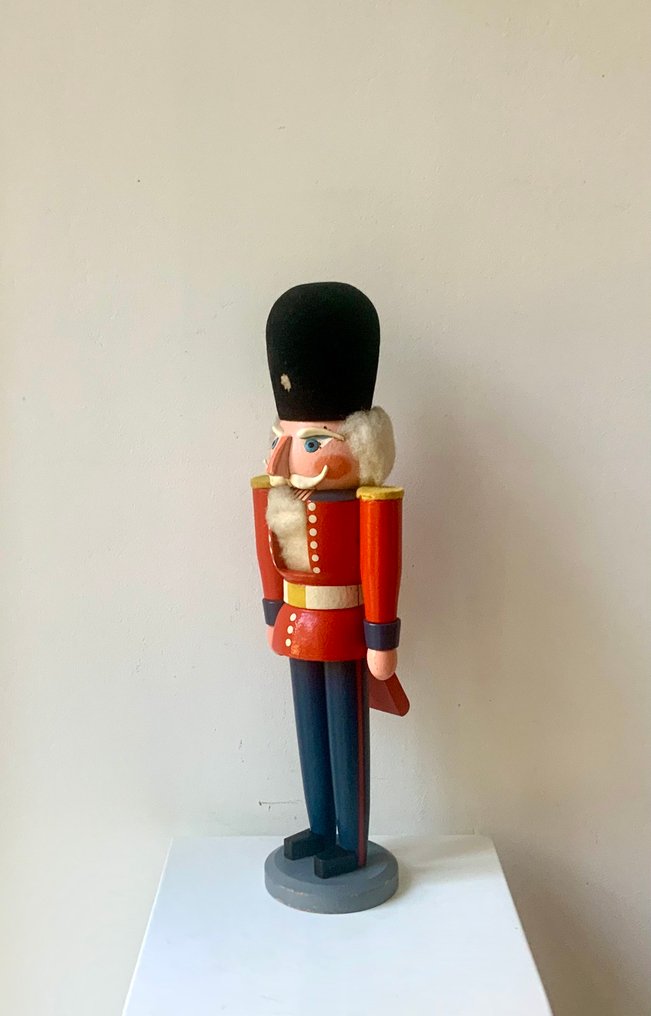 Christian Ulbricht - Karácsonyi figuradísz VEB Vero - angol gárda - Fa - 1960/70-es évek #2.1