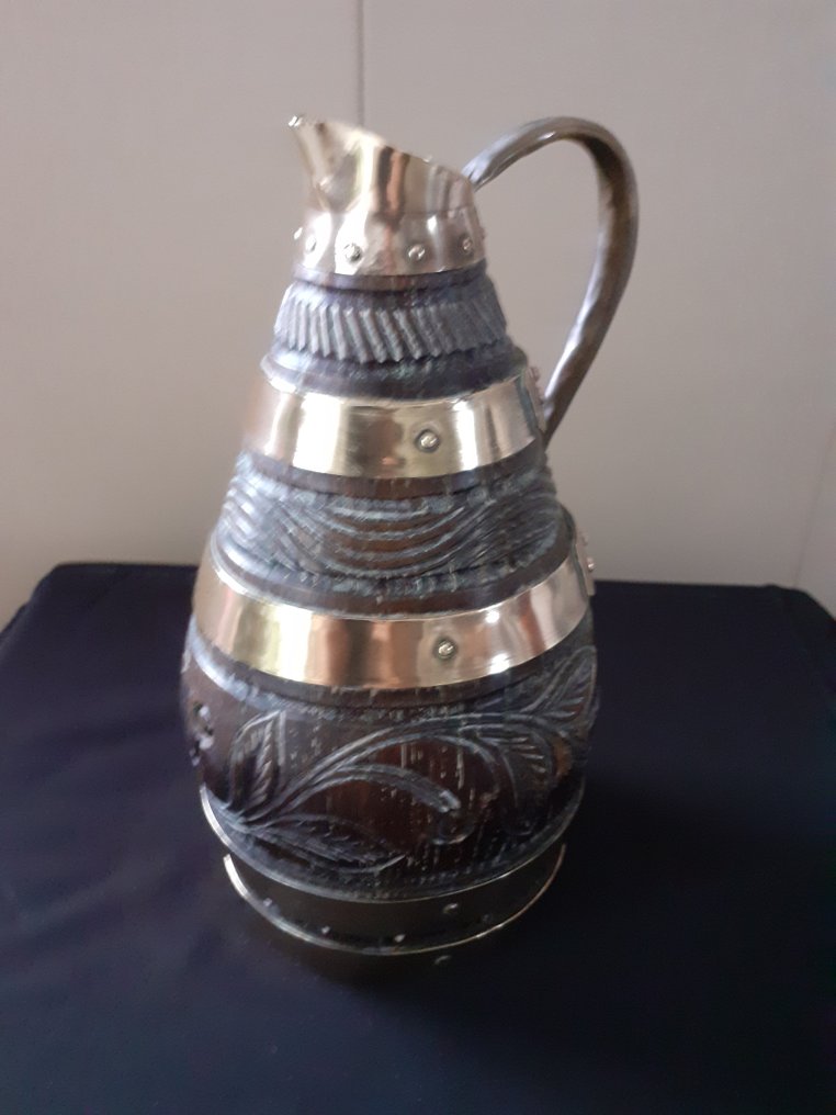 Pitcher (2) - Gilt brass - Pitchers of cider #1.0