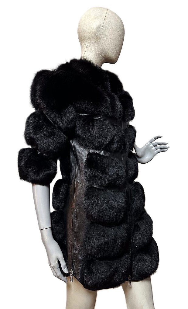 Artisan Furrier - Coat #4.3