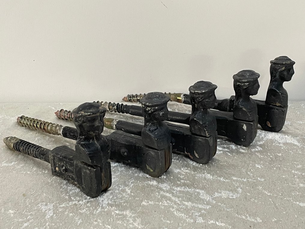  Architectural ornament (5) - 20th century - Luikhouders Little Shepherdess  #2.1