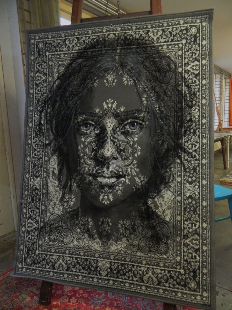 Jacqueline Klein Breteler - “Quiet smile.”-painting on a carpet-XXL #4.3