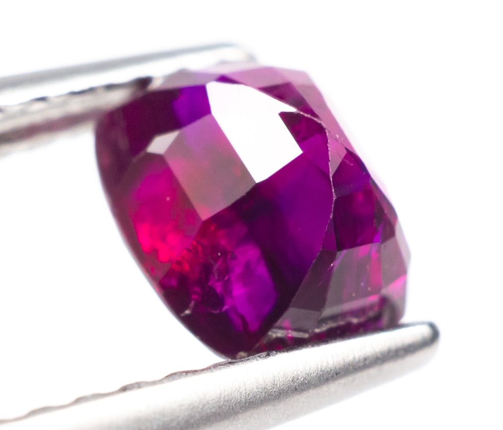 Nincs minimálár Rubin - 1.02 ct - Lotus Gemology - Élénk intenzív vörös (Burma) #3.2