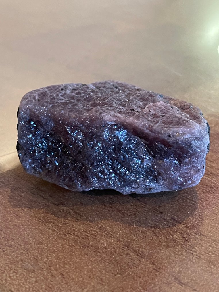 红宝石 真正的宝石！令人惊叹的353克拉莫桑比克巨大血红宝石。壮丽的水晶。天然，百分百特别。 - 高度: 48 mm - 宽度: 32 mm- 70.6 g #3.2