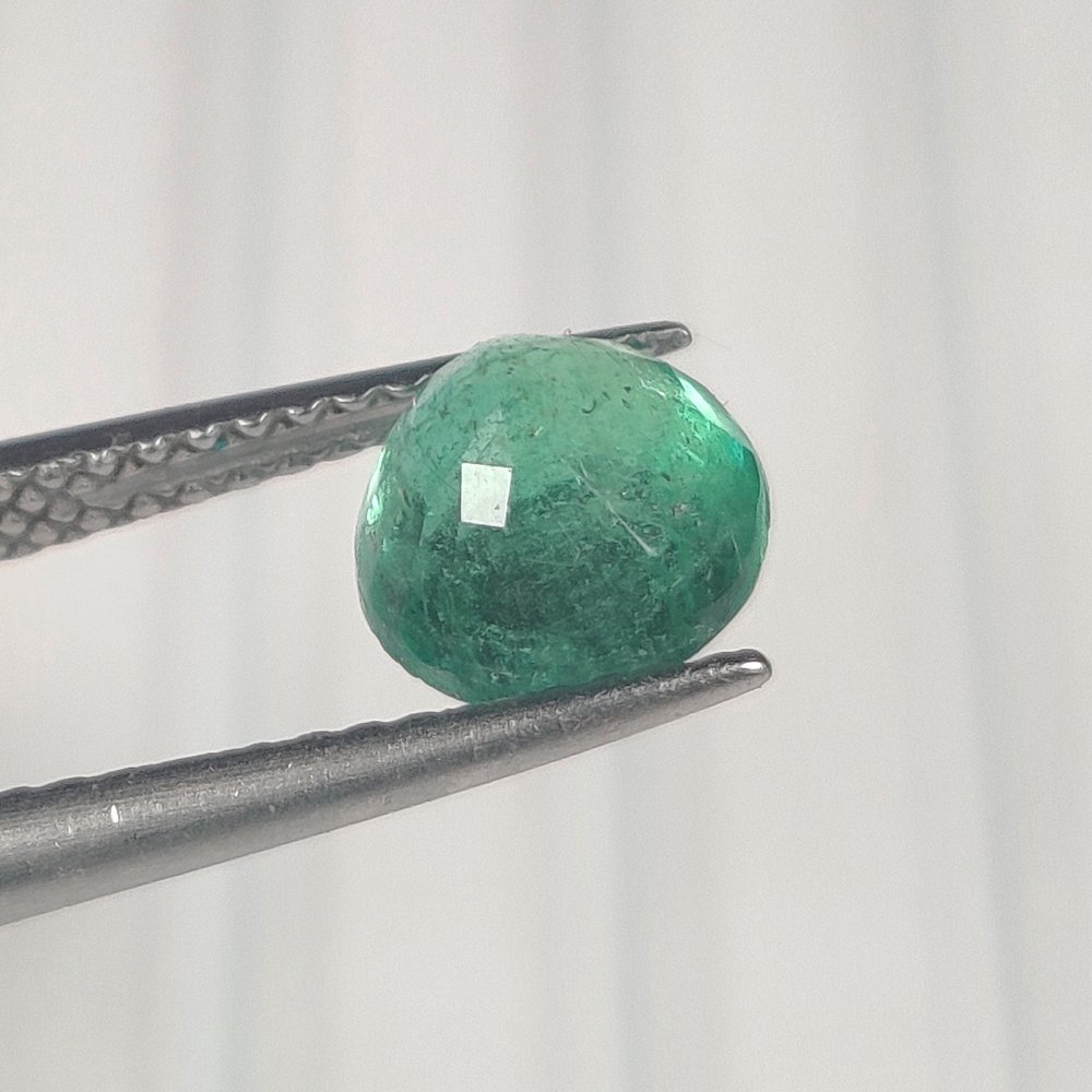 No reserve price - 1 pcs  Green Emerald  - 1.32 ct - International Gemological Institute (IGI) - Nice Quality ! #1.0