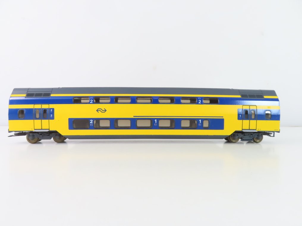 Lima H0 - 309605 - Machetă tren transport călători (1) - 4-assig IRM-vagon de mijloc clasa întâi/clasa a doua - NS #1.0