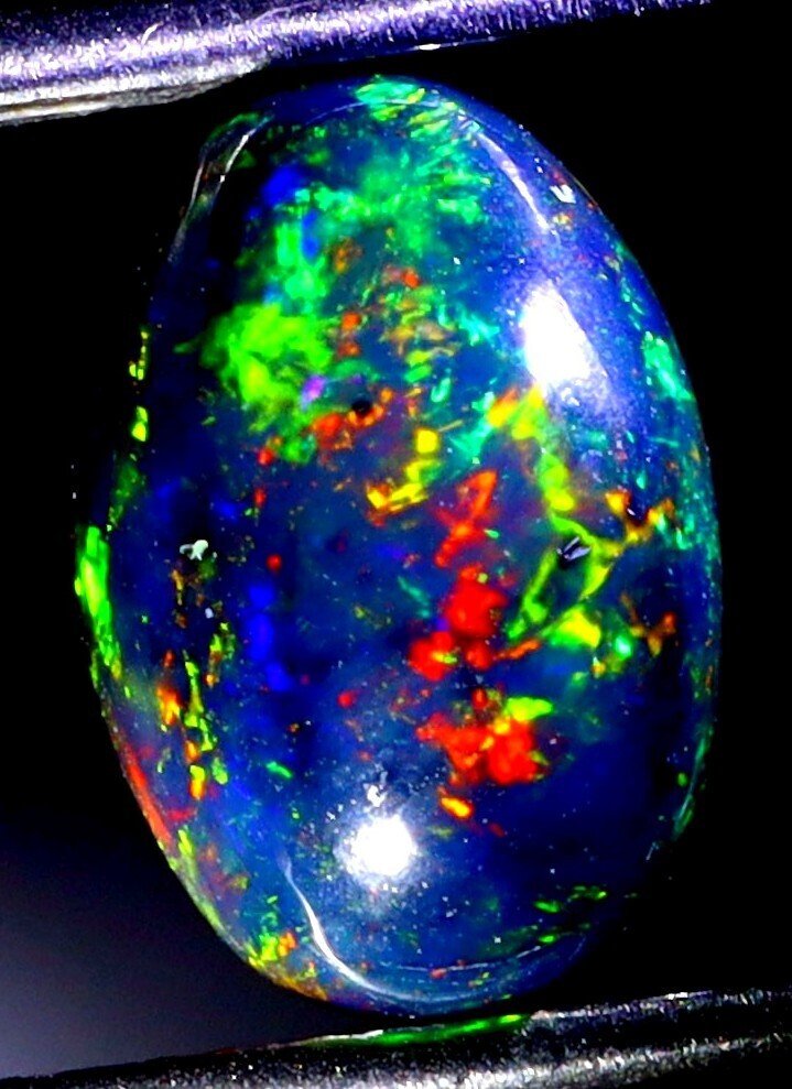 Echter Black Opal mit mehrfarbigen Rainbow-Reflexen – 2,02 ct. – Kein Mindestpreis – poliert- 0.4 g #1.0