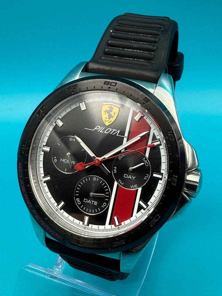 Watch - Ferrari - Scuderia Ferrari day/date wristwatch #3.2