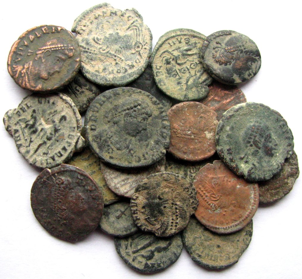 罗马帝国, 罗马帝国（省） Lot of 20 Æ coins 4th century AD  (没有保留价) #1.0