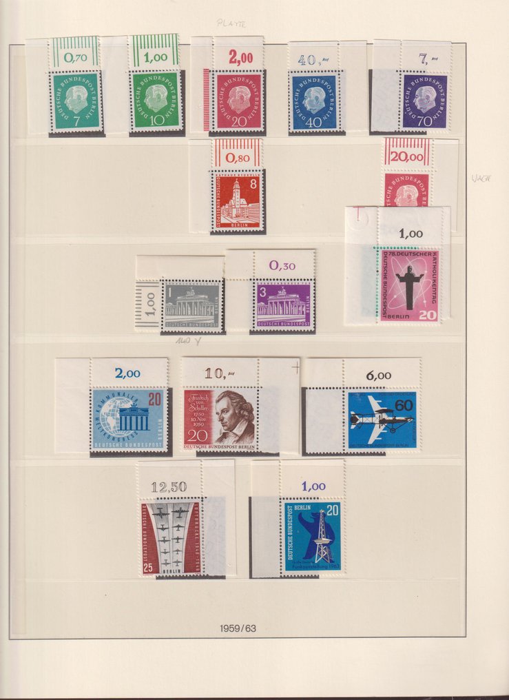 Berlin 1960/1990 - Collection of 'corner pieces' in 2 Lindner oordrukalbums. #3.2
