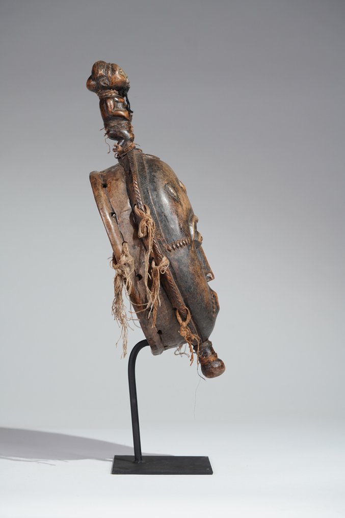 Egy fából készült maszk - Baulé - Elefántcsontpart (Nincs minimálár) #3.2